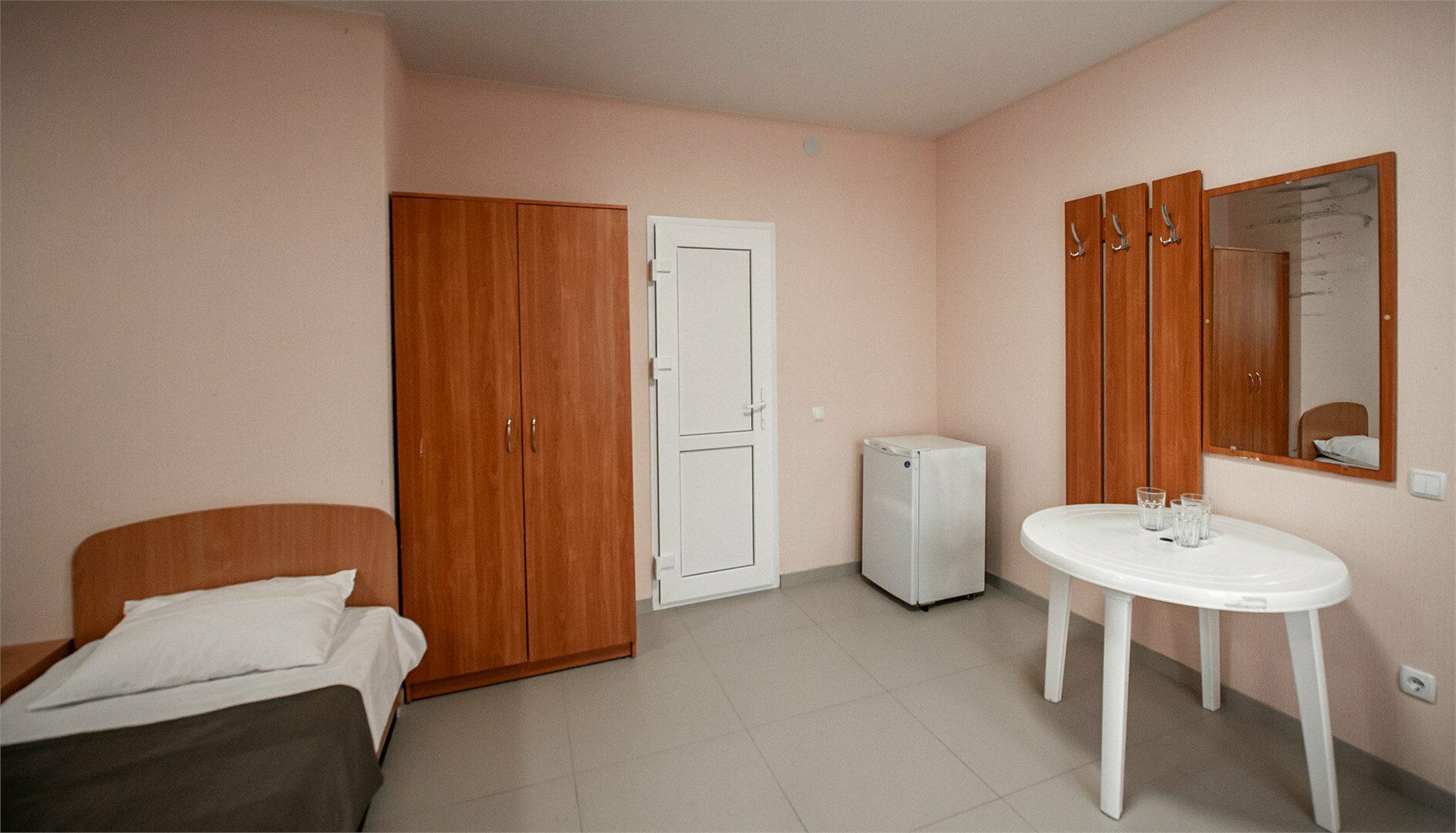 Трехместный номер  4эт. без кондиционера