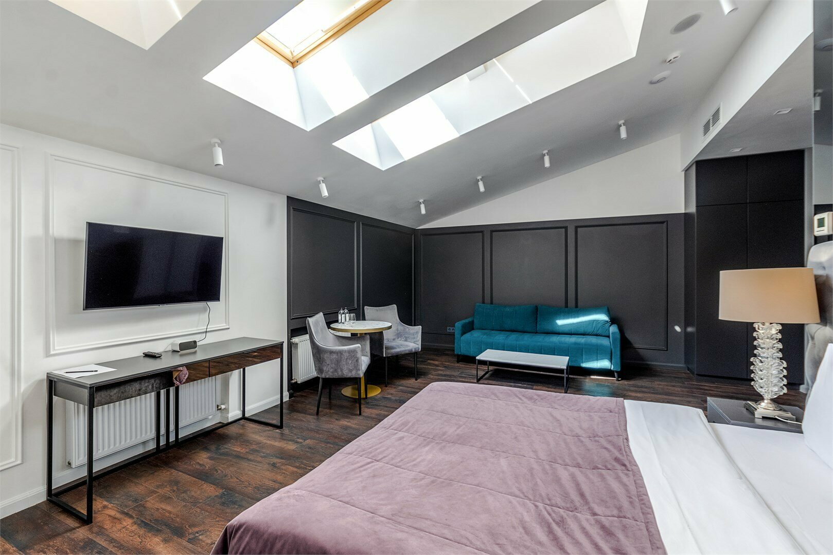 Мансардный номер Делюкс