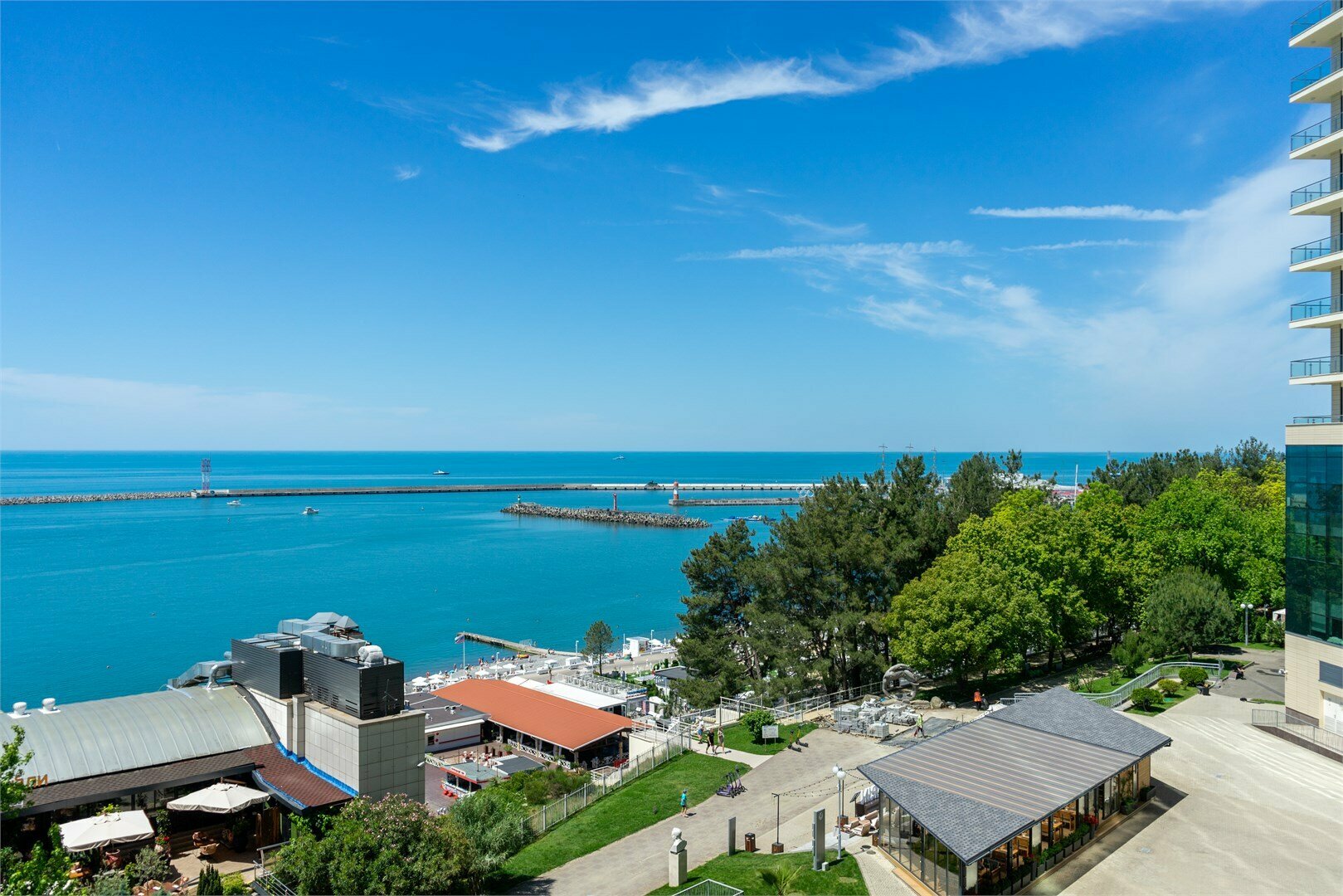 Двухкомнатные апартаменты с видом на море (2-5 этаж)