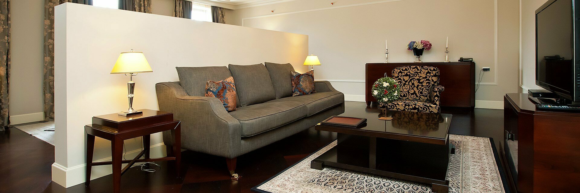 Номер Студия с большим балконом