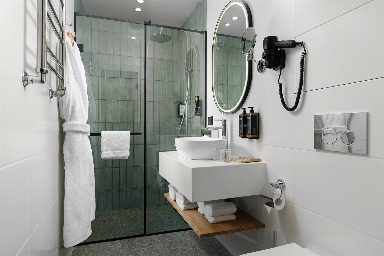 Номер Suite Superior Village, c 2 санузлами - с 2 двуспальными кроватями