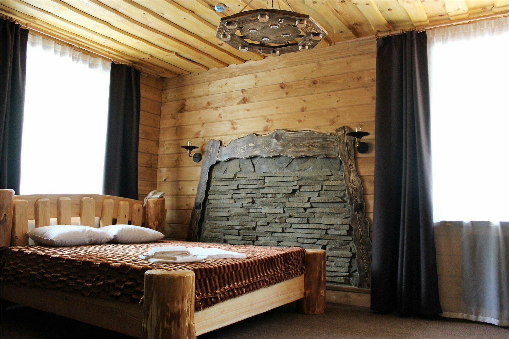 Номер "Стандарт DBL" с двуспальной кроватью