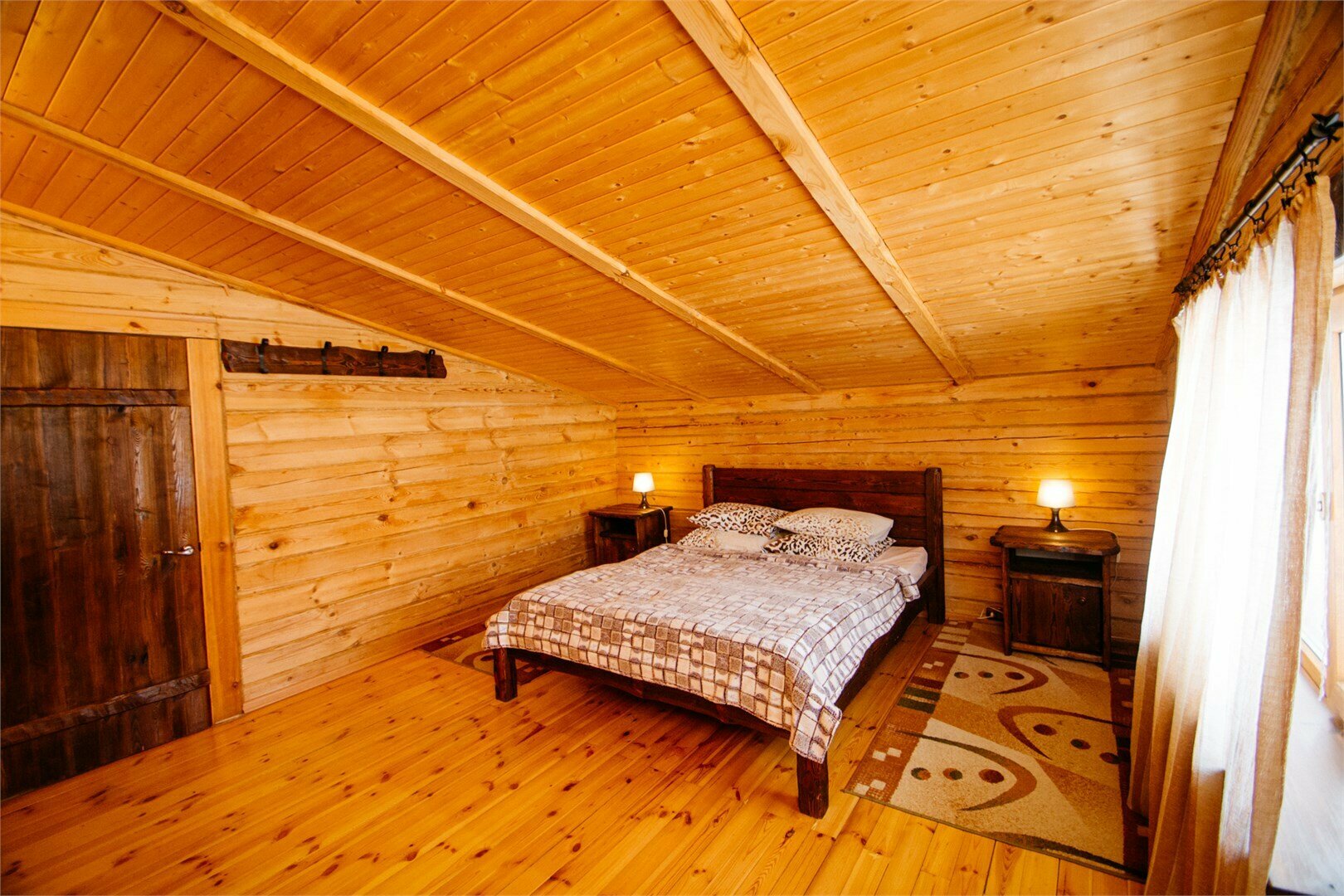 БОЛЬШОЙ ГОСТЕВОЙ ДОМ