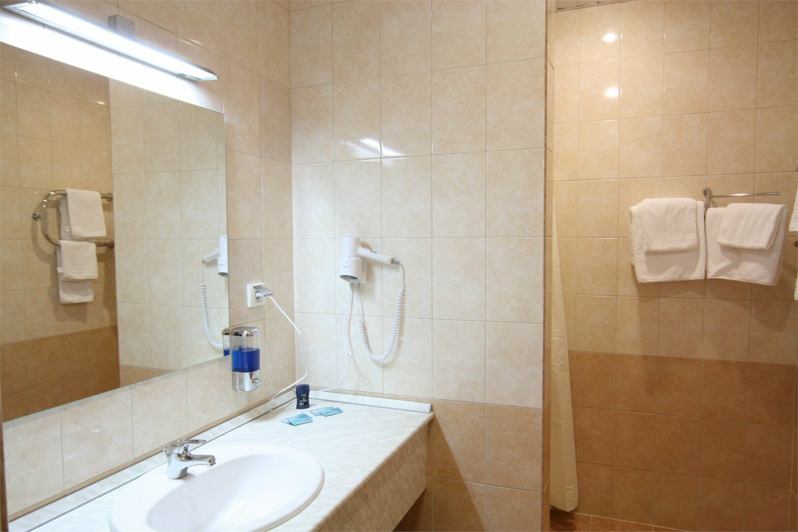 Полулюкс с двуспальной кроватью