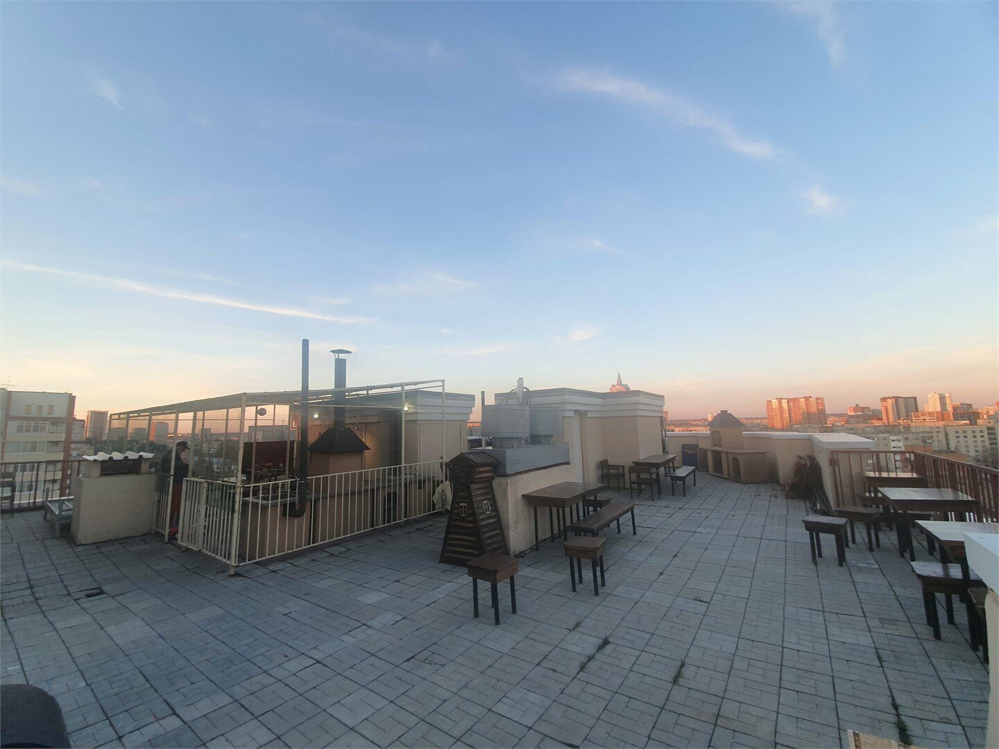 Двухуровневые апартаменты с террасой