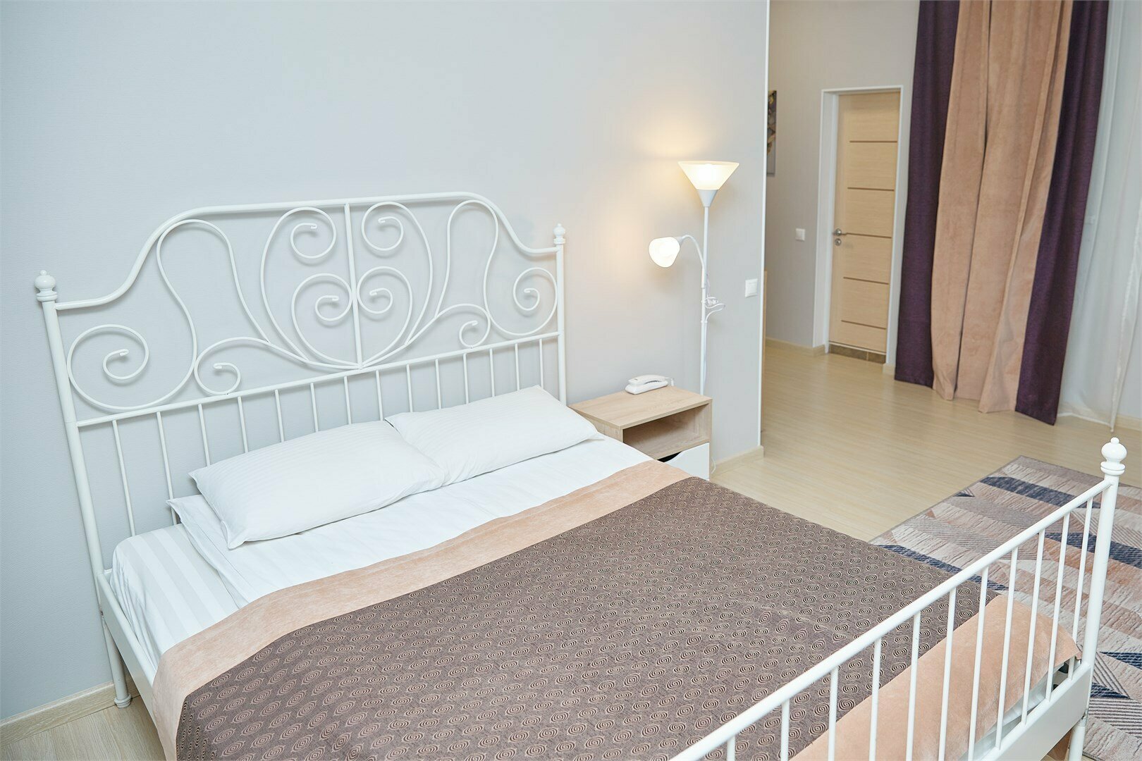 Комфорт с двухспальной кроватью (корпус 1,2)