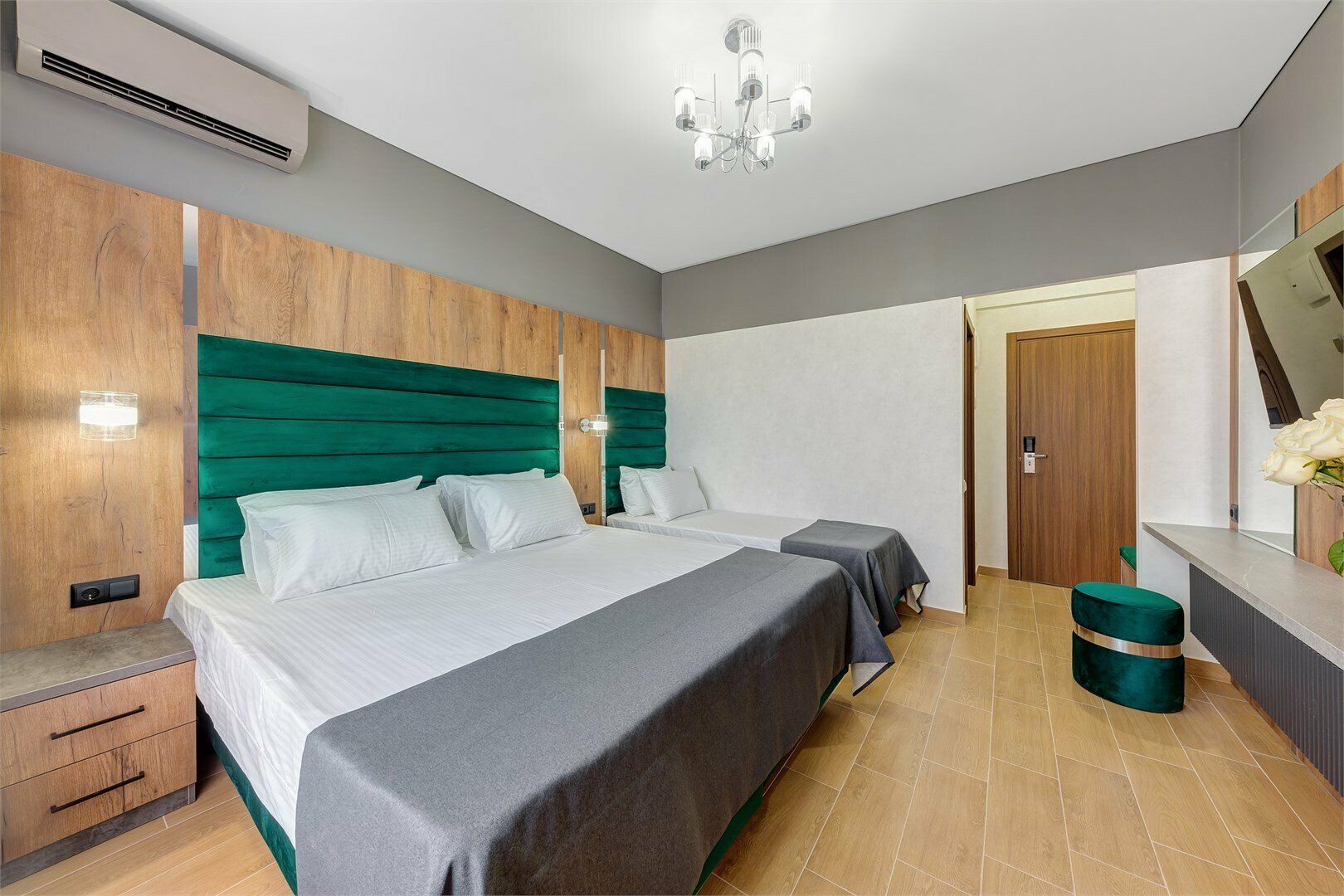 Комфорт 3х-местный с балконом, вид на море