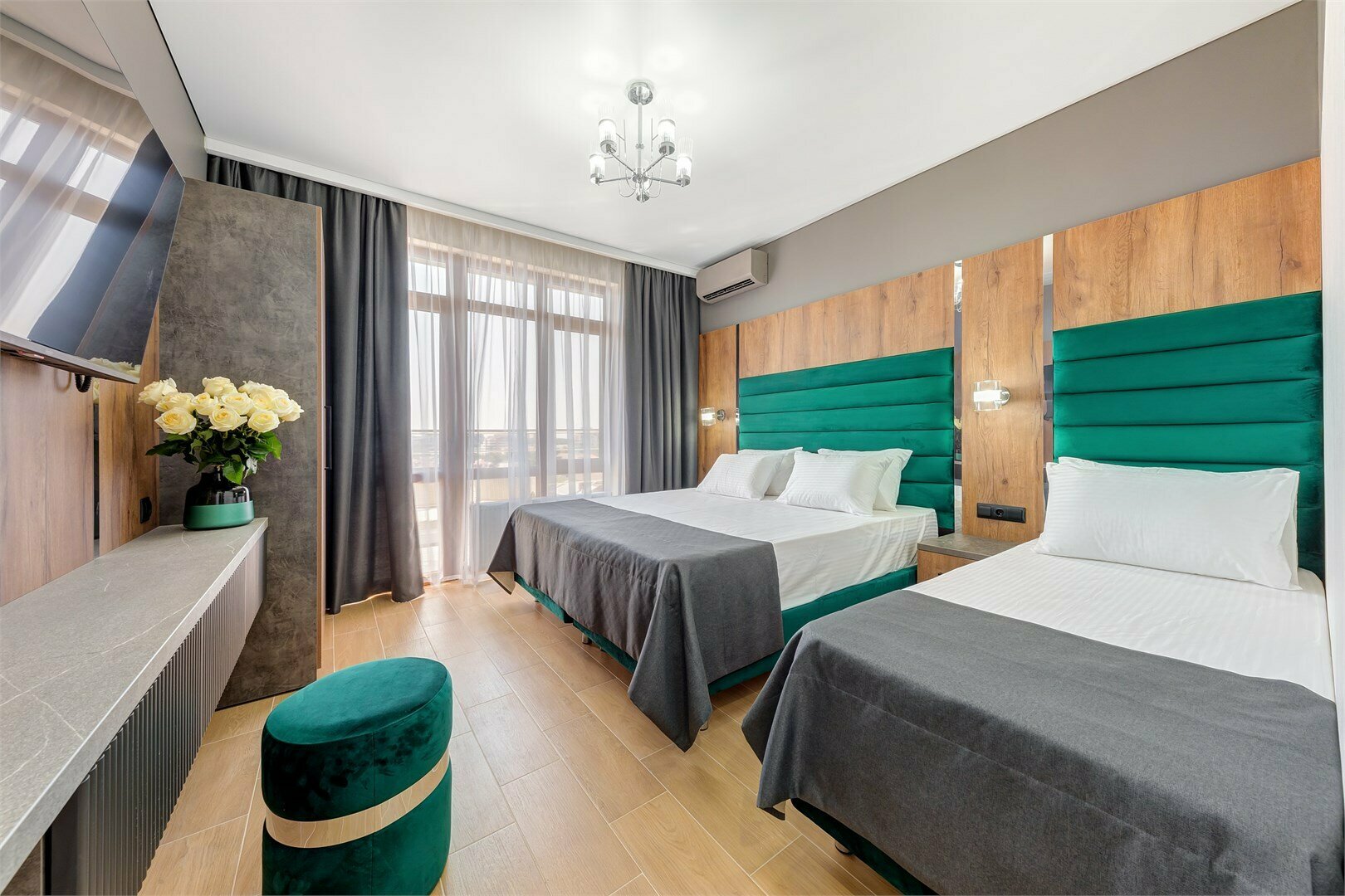 Комфорт 3х-местный с балконом, вид на море