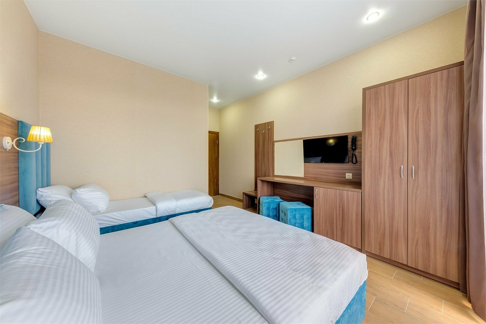 Стандарт 3х-местный с балконом