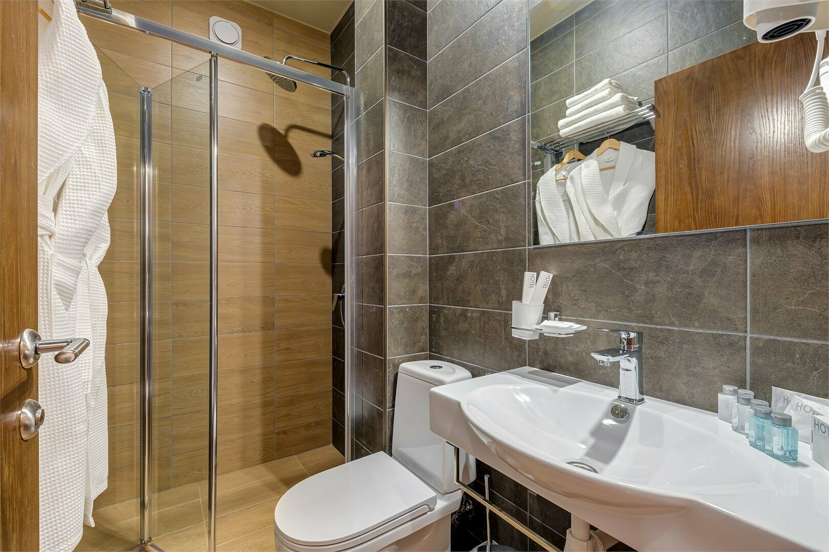 Стандарт 3х-местный с балконом