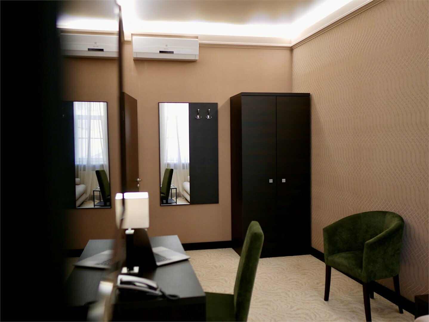 Номер "Высшей" категории полулюкс двухкомнатный