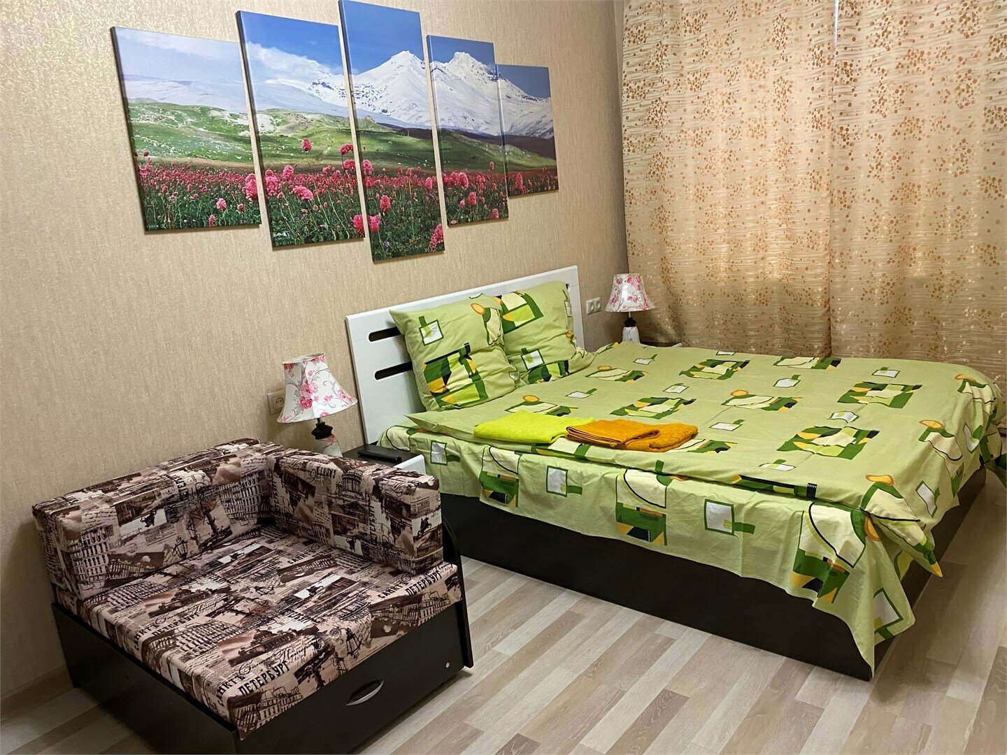 Однокомнатная квартира на Коллективной 4