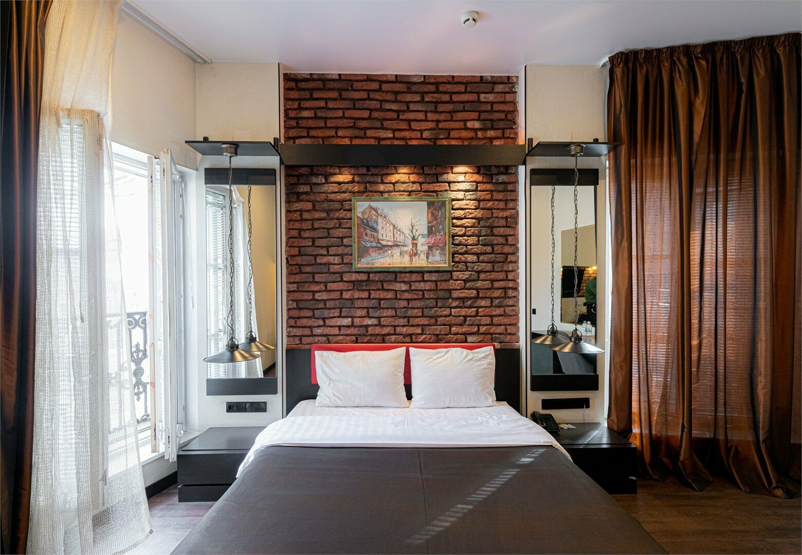 Улучшенный номер с кроватью размера «queen-size»