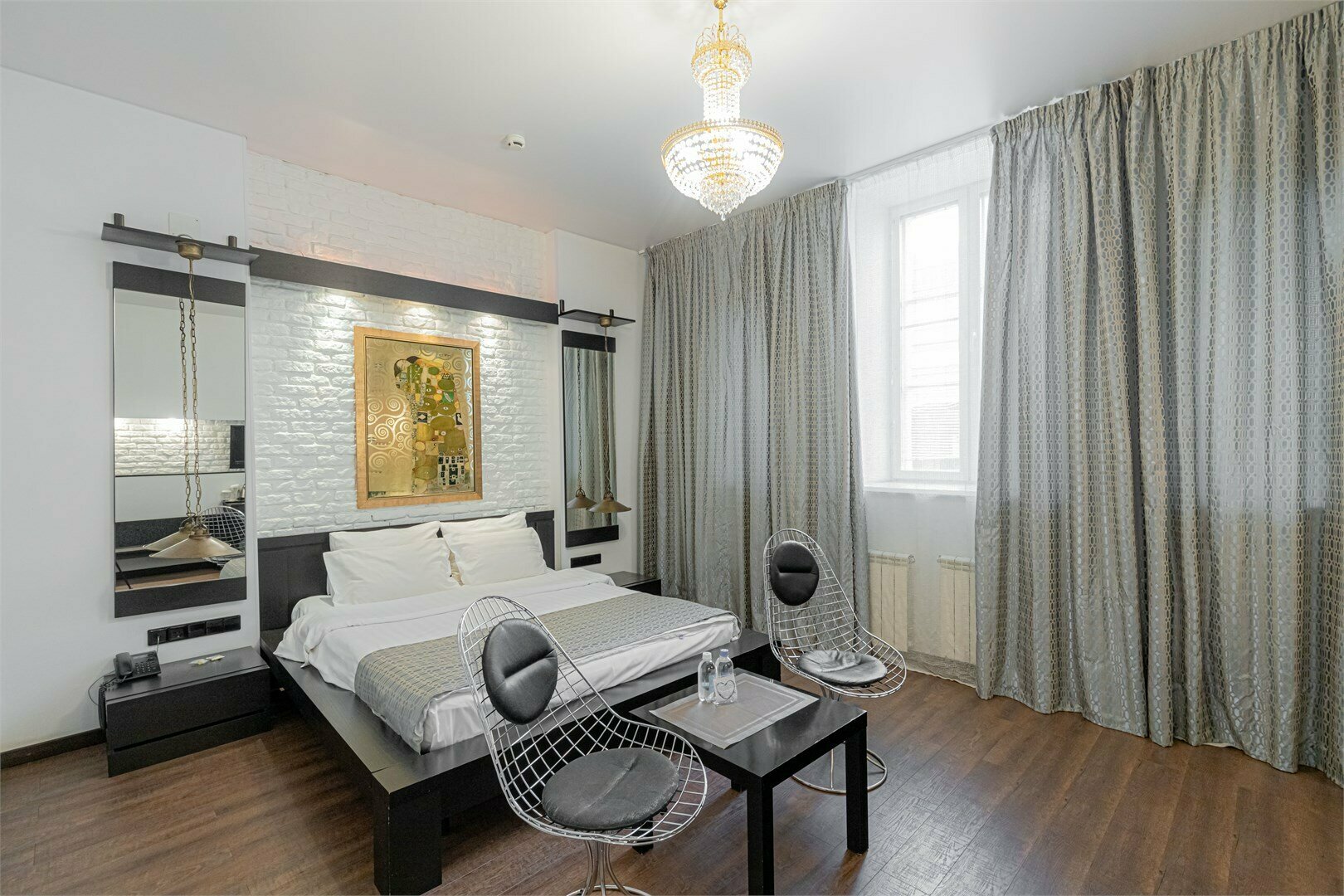 Улучшенный номер с кроватью размера «queen-size»