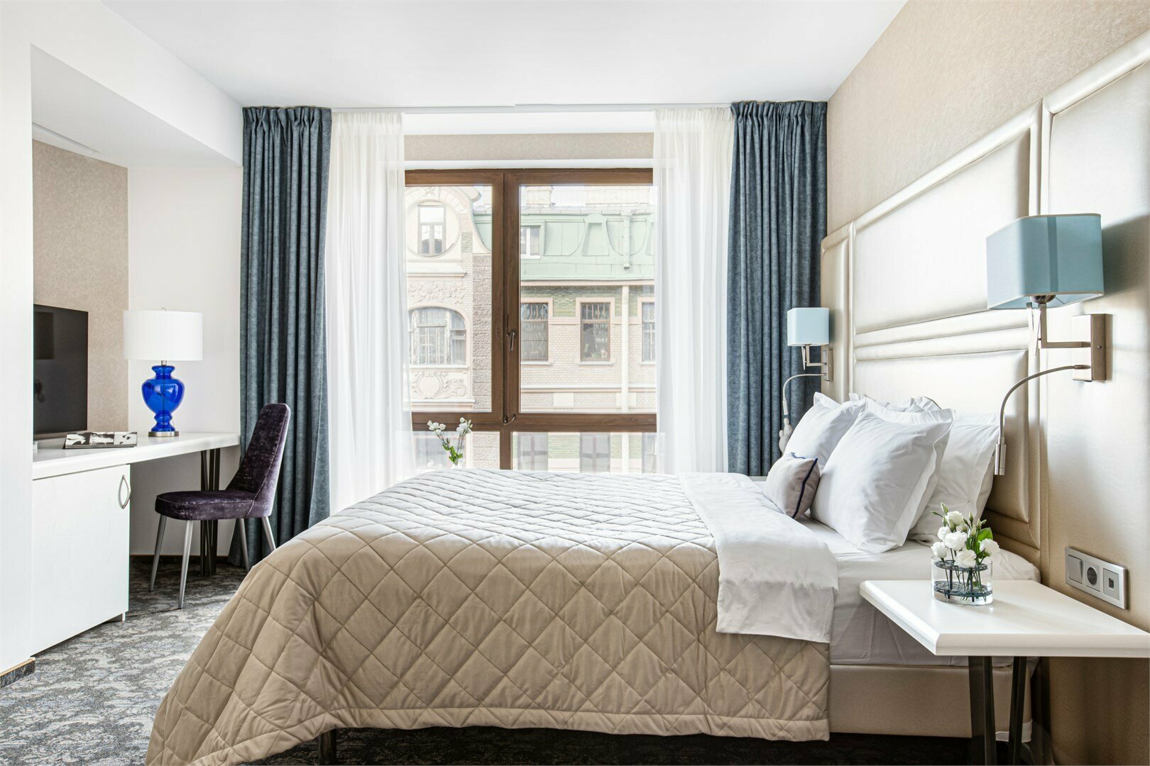 Делюкс панорамный с красивым видом на город