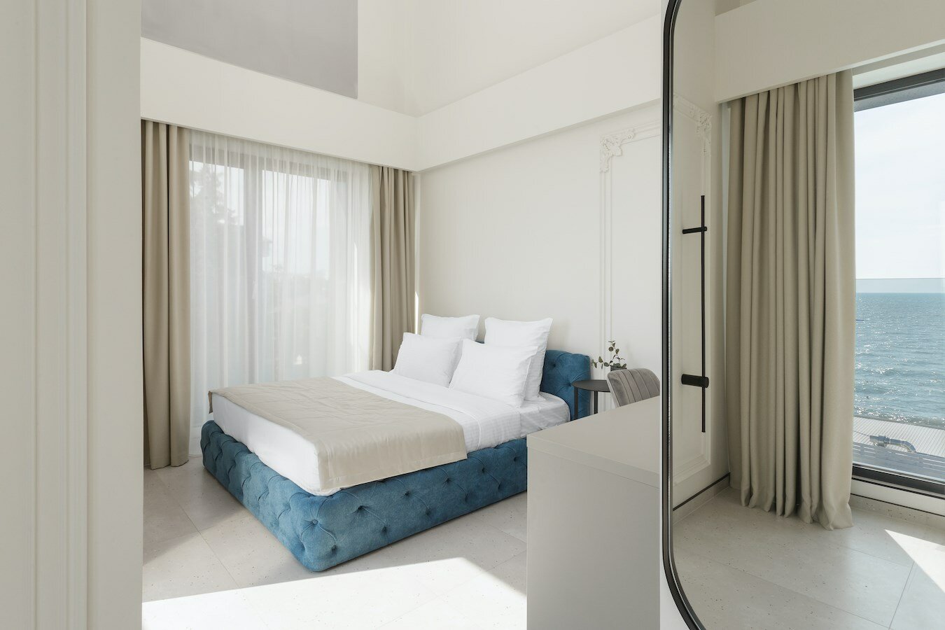 Семейный номер c двумя отдельными спальнями