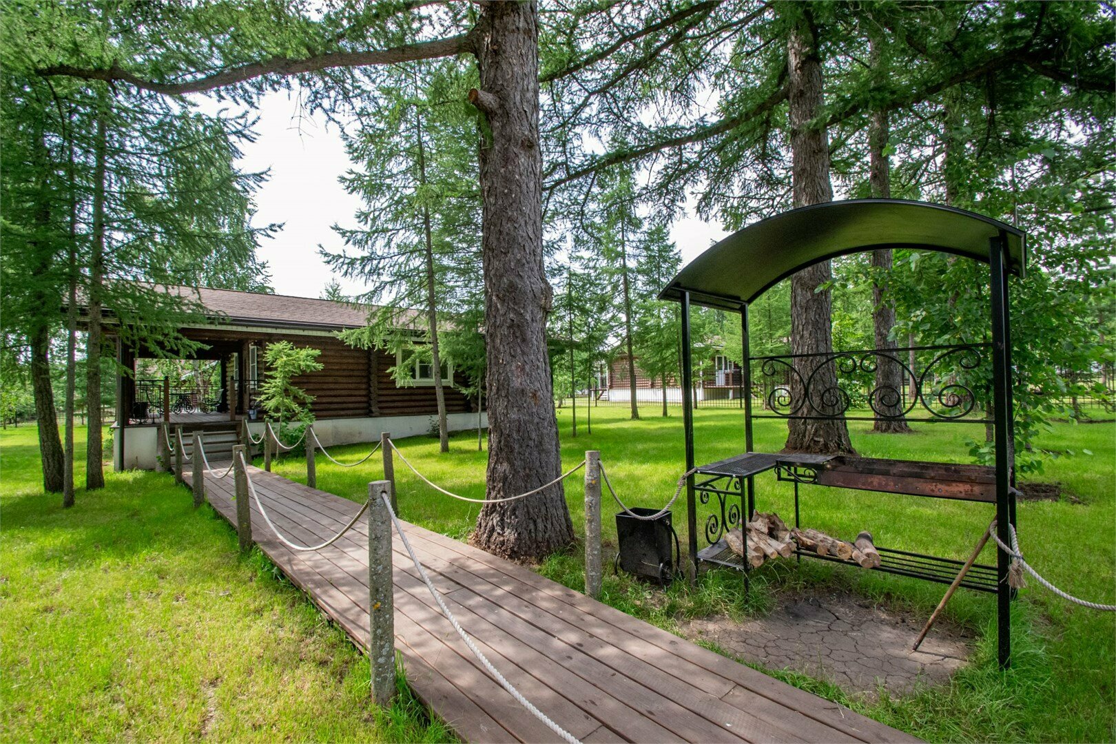 Имение на 2 спальни с парной