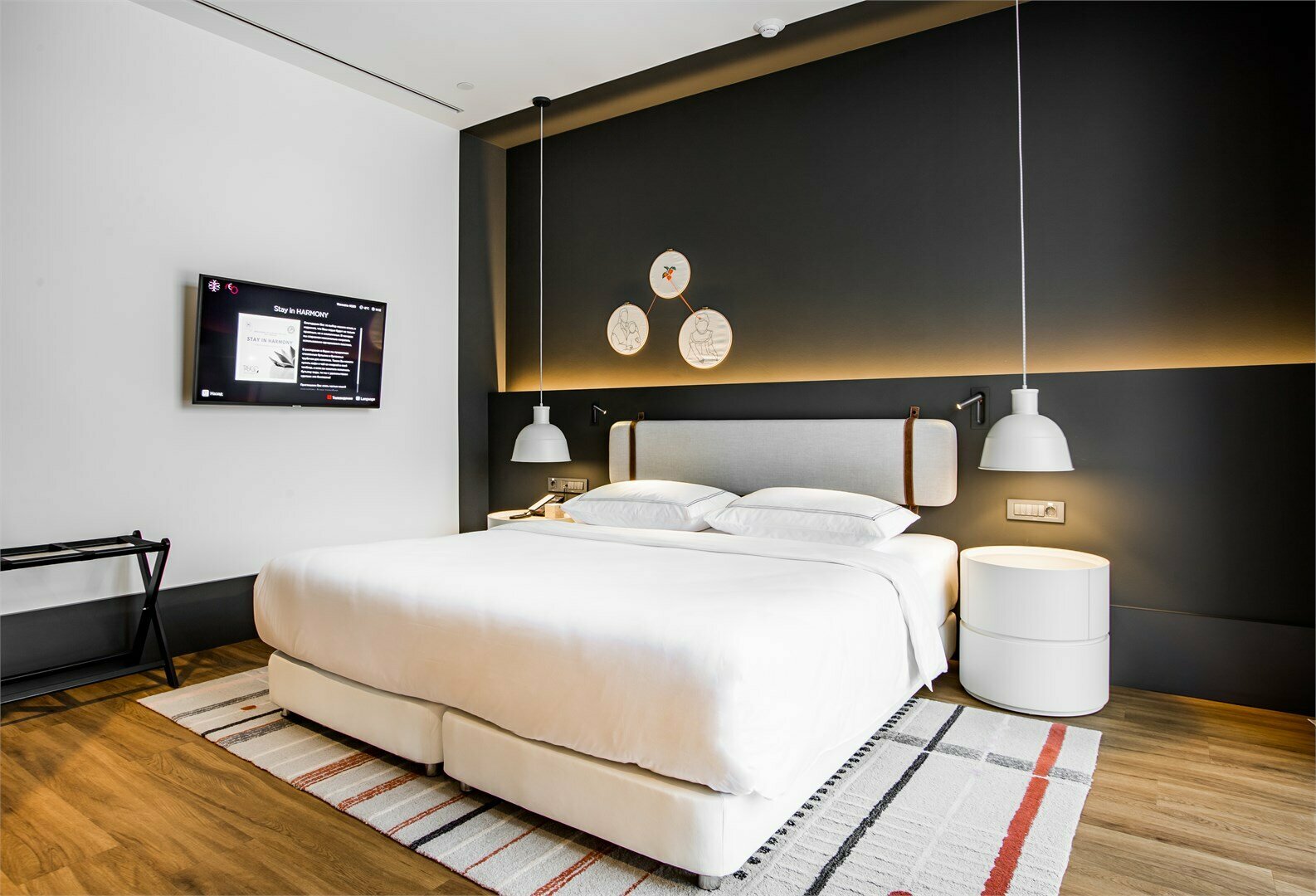 Двухместный номер NEO Централ - Подходит для маломобильных гостей. С одной  большой кроватью