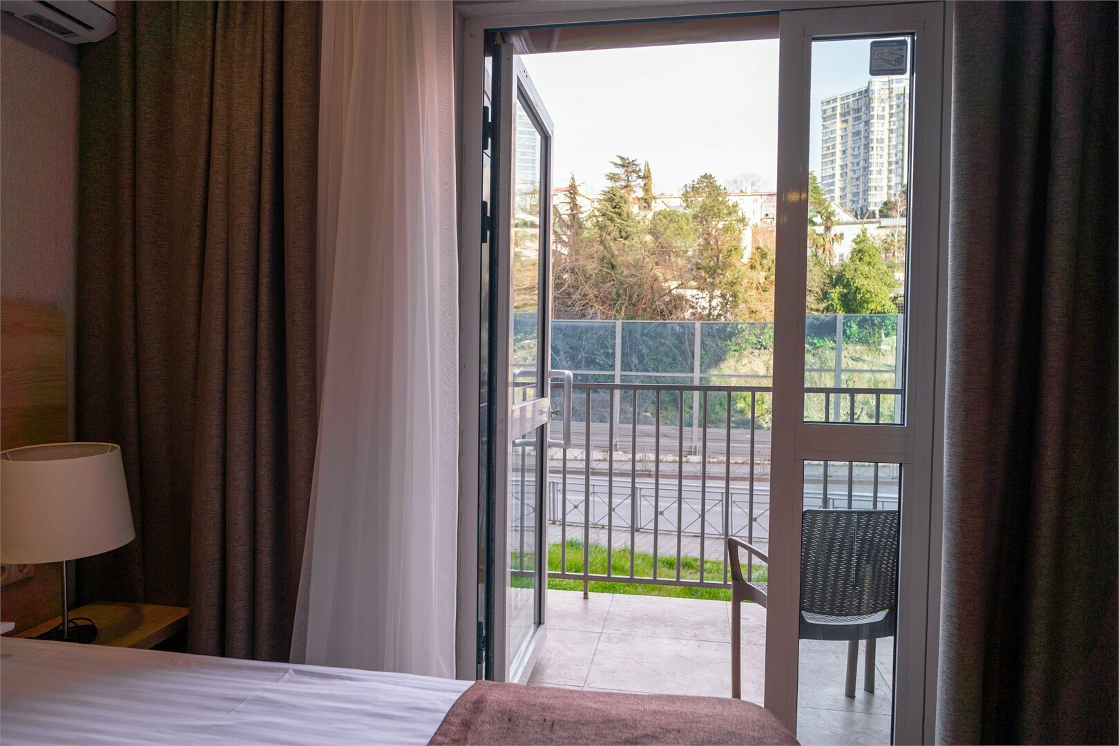 Улучшенный номер с балконом