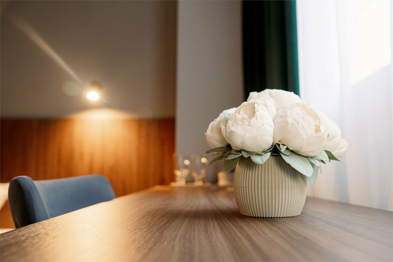 Улучшенный номер с кроватью размера «king-size»