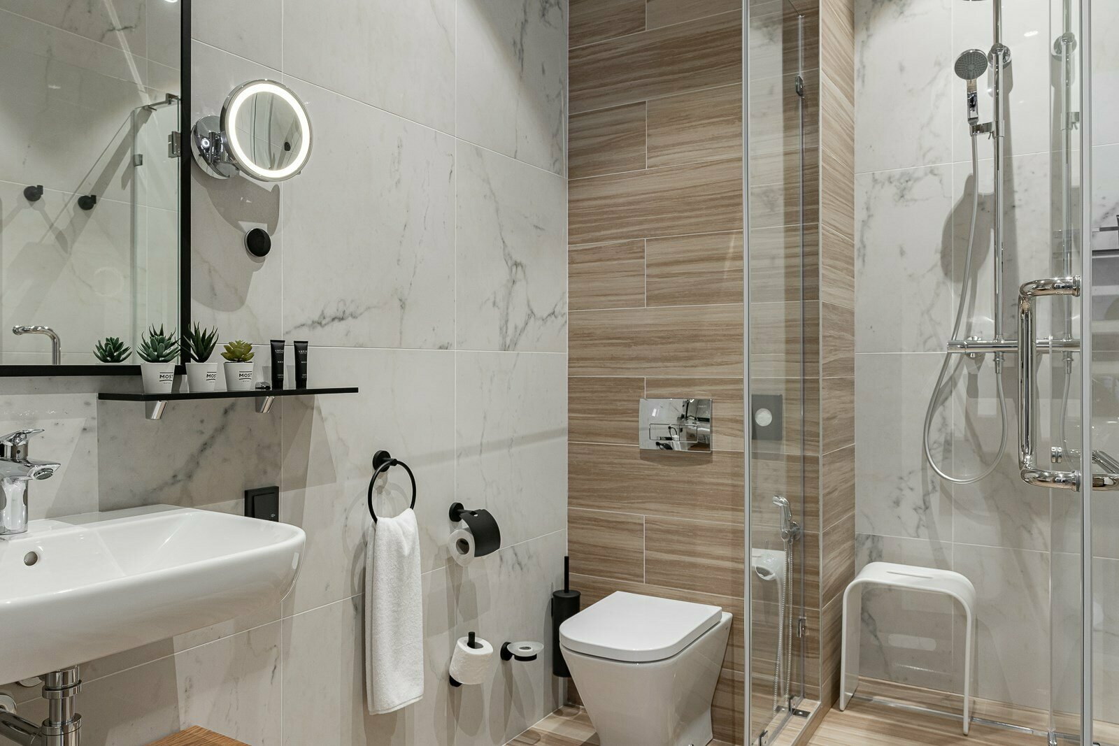 Junior Suit/ Джуниор Сюит " Между небом и землей"