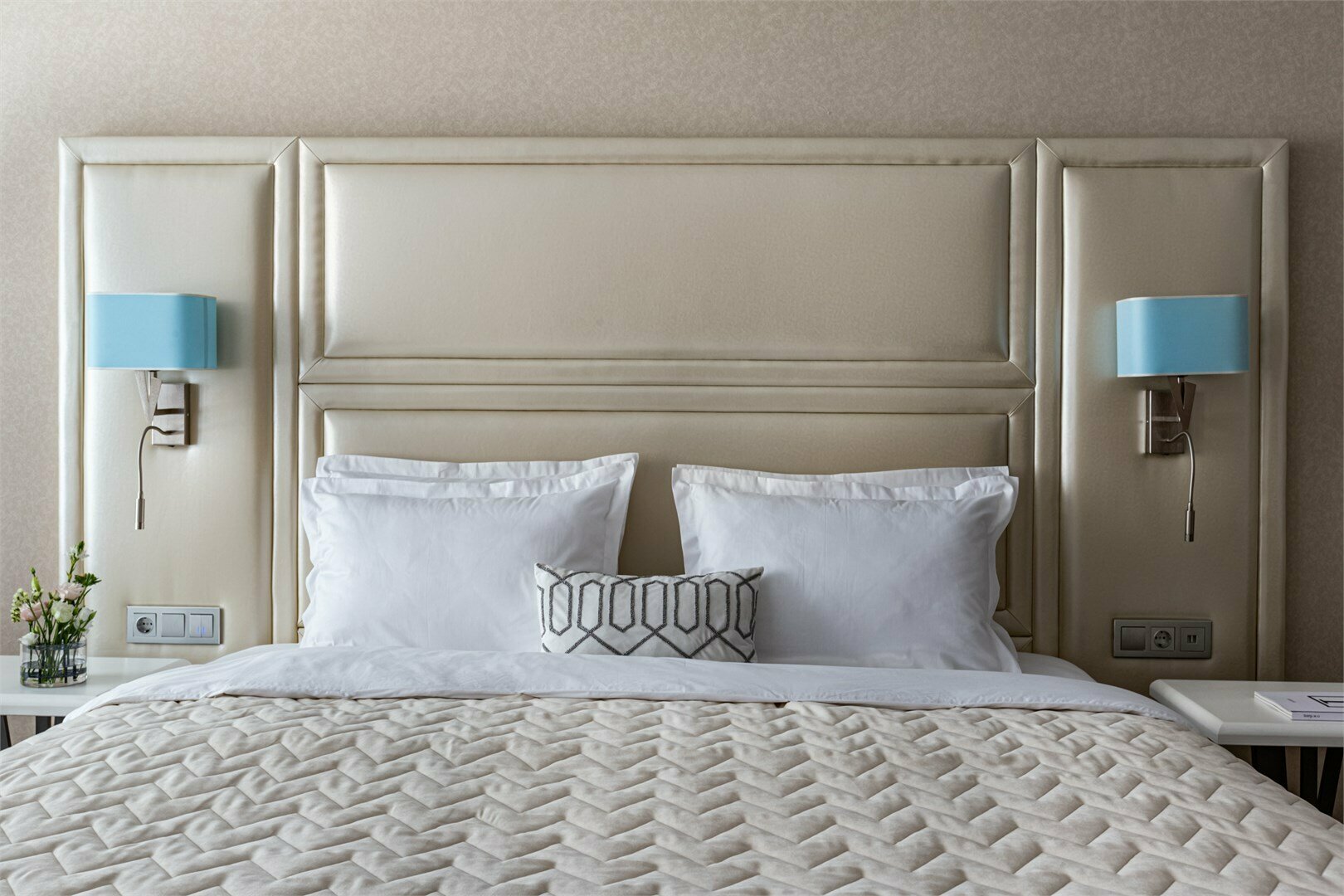 Двухкомнатный Люкс "Представительский" с видом на город