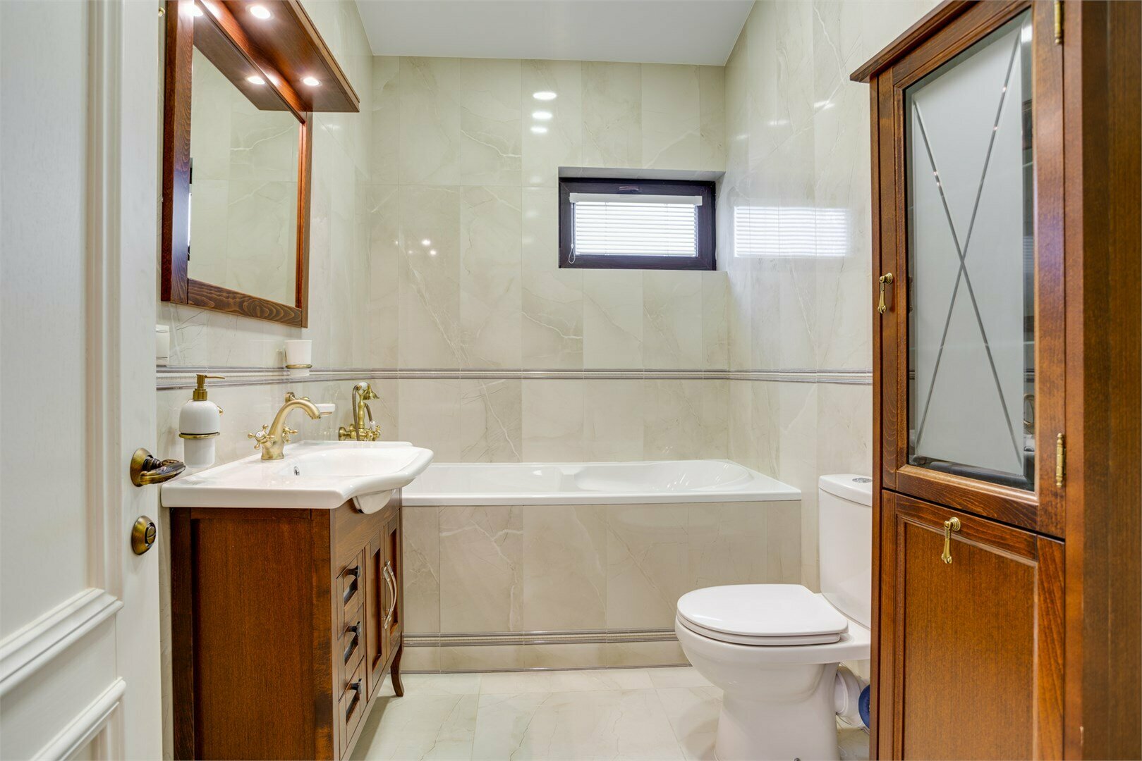 Коттедж "Снежинка" (2 спальни)