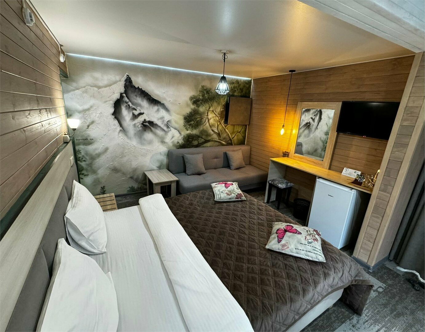 Четырехместный номер с балконом