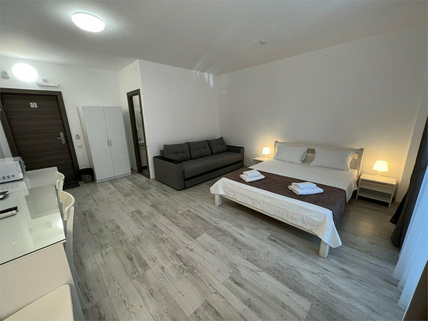 Новый корпус трехместный номер с лоджией и кондиционером 35 м2