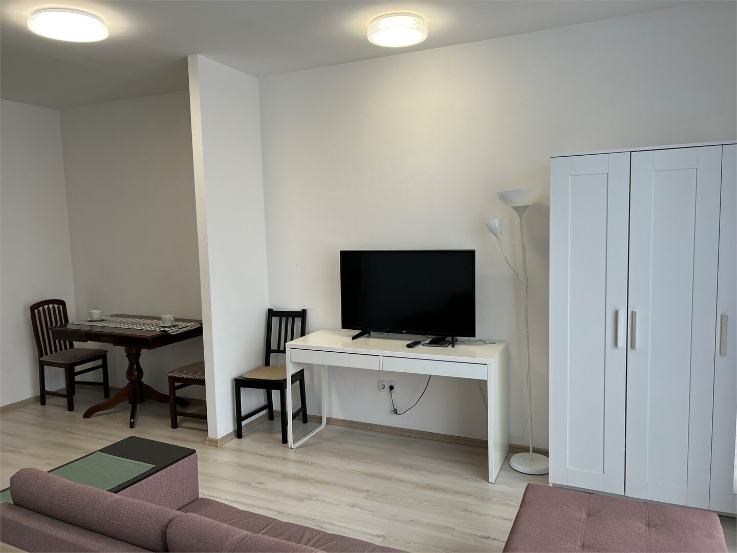 Большой трехместный номер с балконом