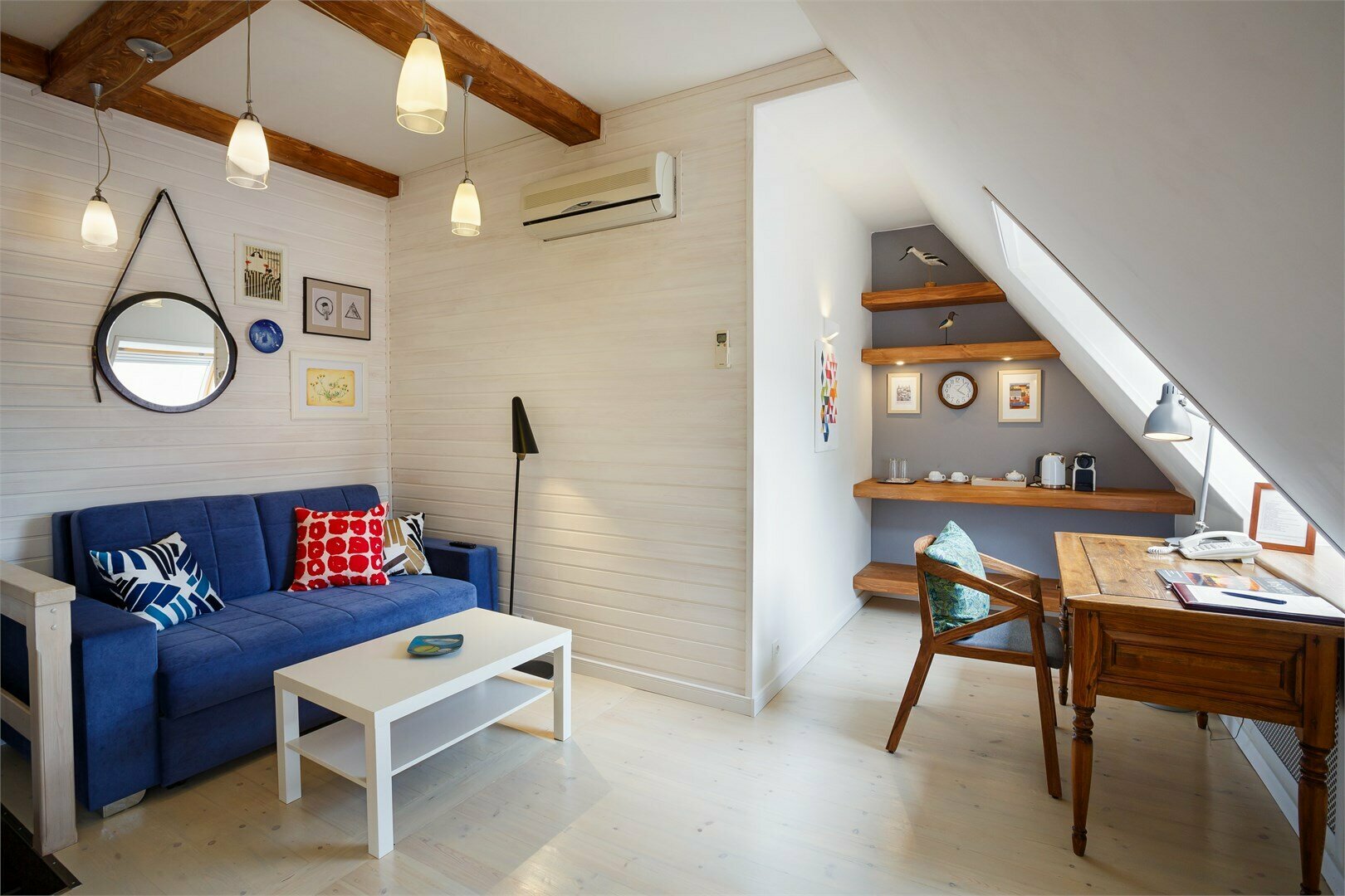 Номер Делюкс