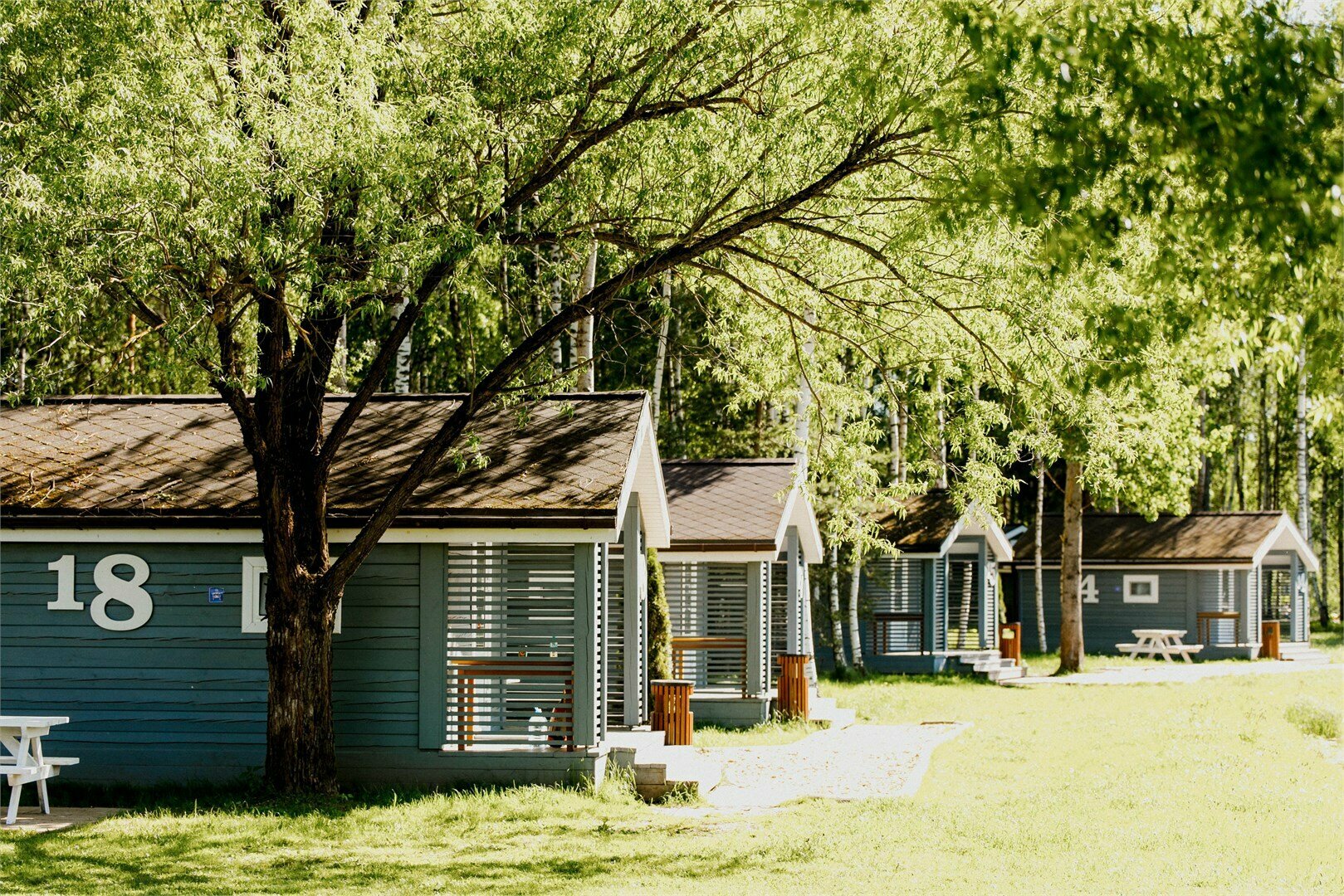 Домик с видом на озеро