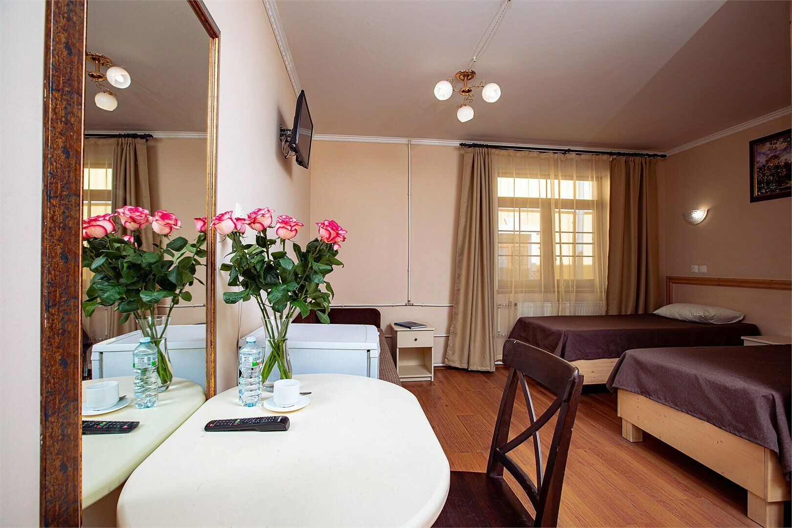 Стандарт с диваном**