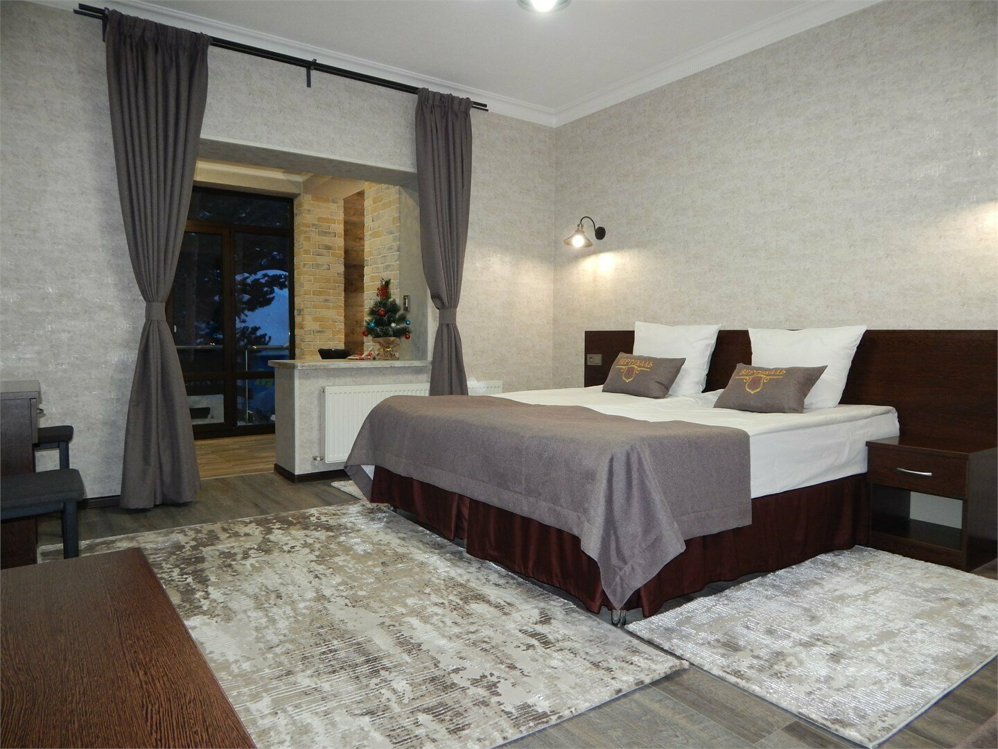 Улучшенный двухместный номер с 1 кроватью или 2 отдельными кроватями, вид на горы