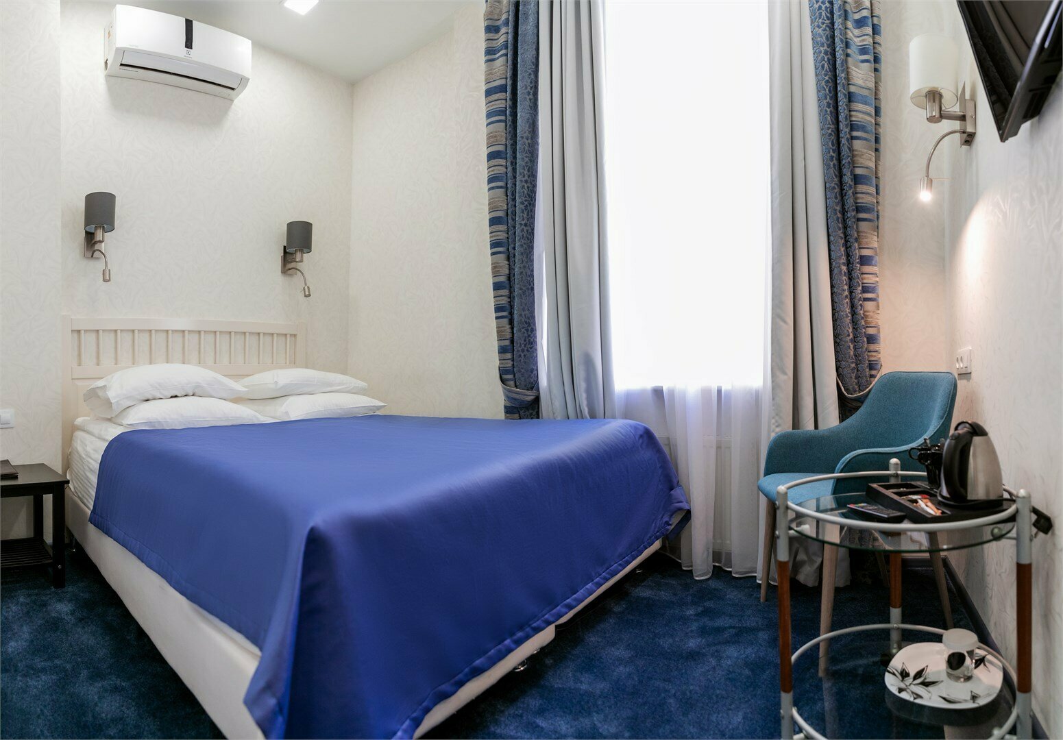 Двухместный номер с 1 кроватью или 2 отдельными кроватями и собственной ванной комнатой