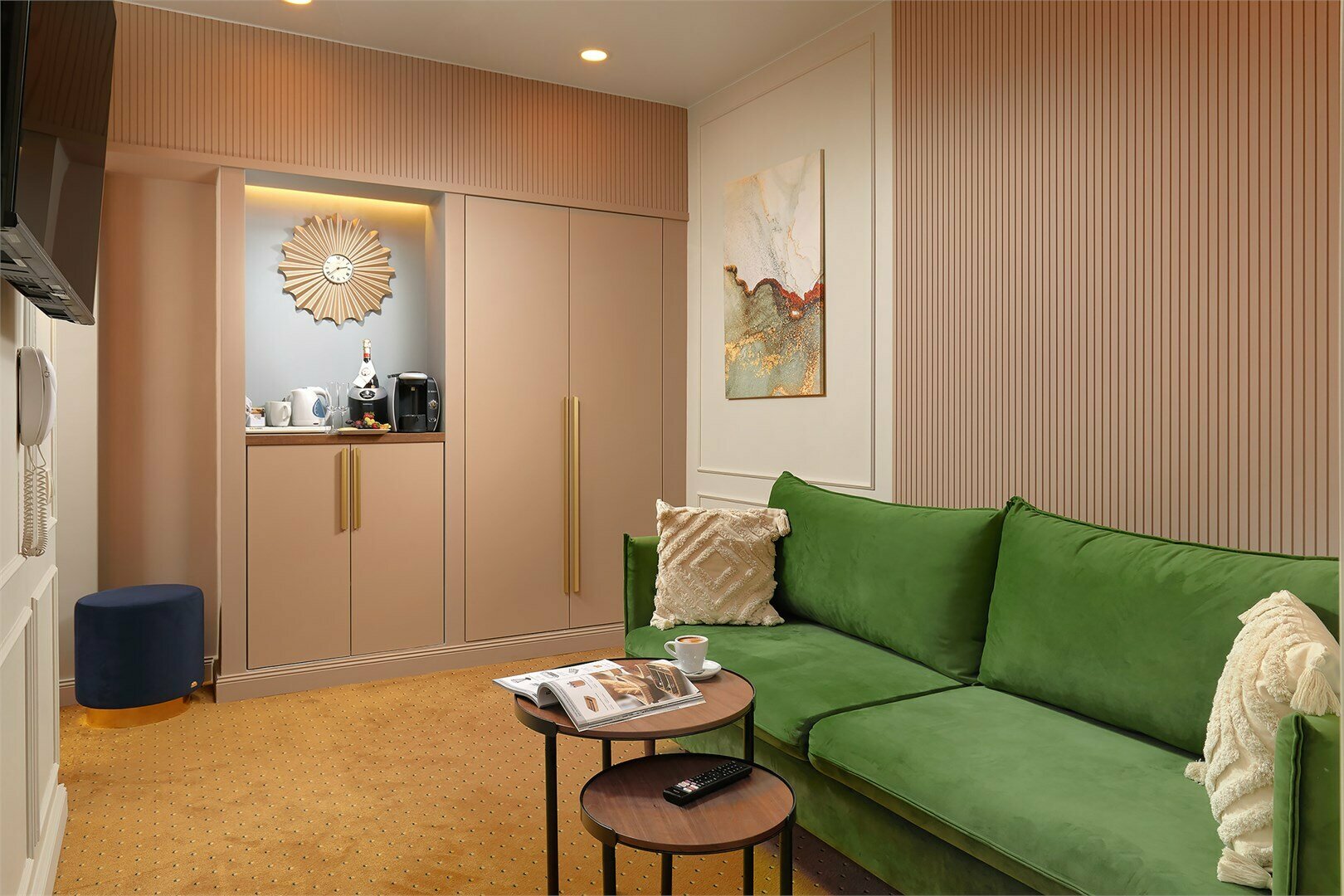 Улучшенный люкс