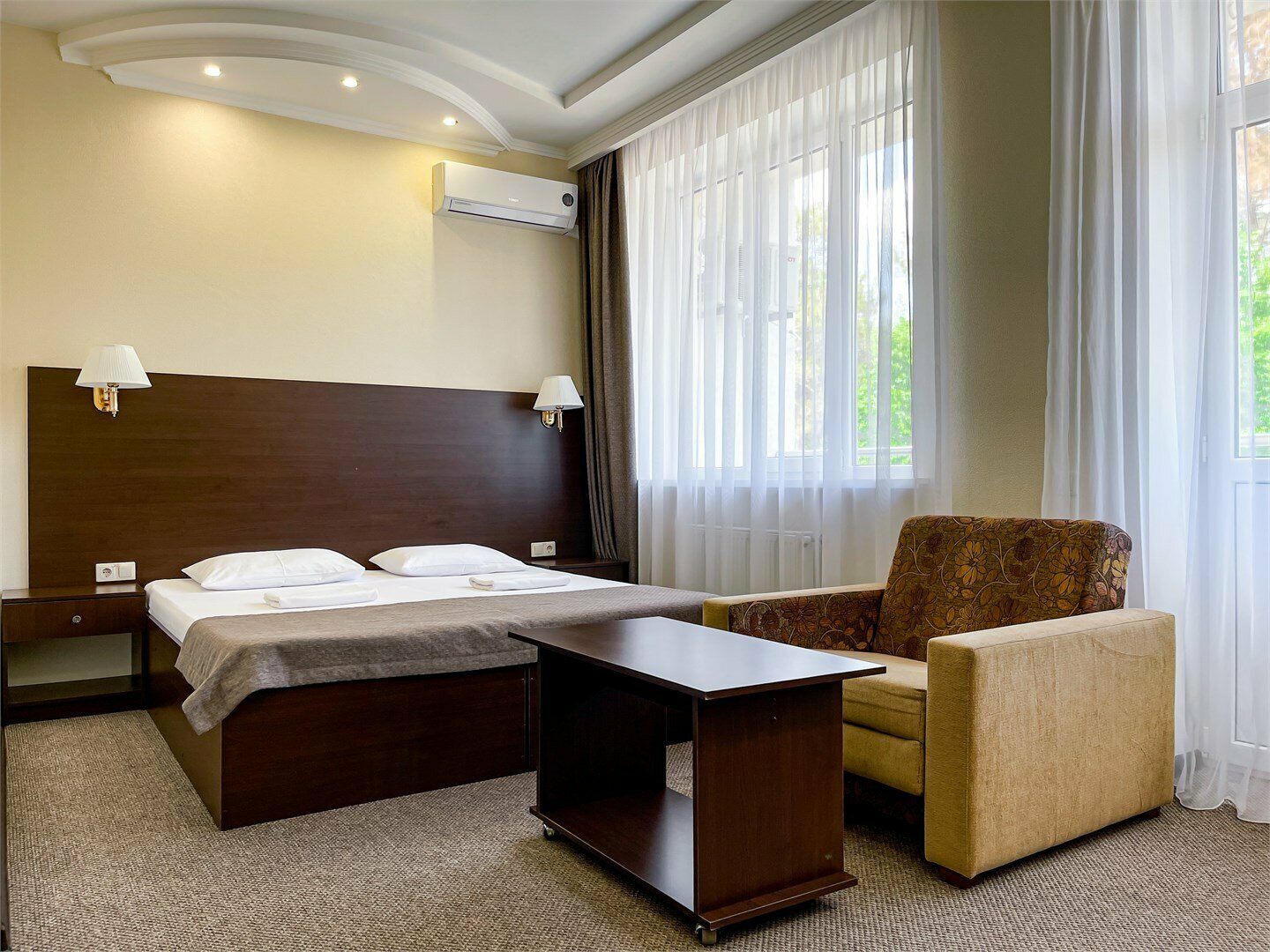 Стандарт с балконом 2+1