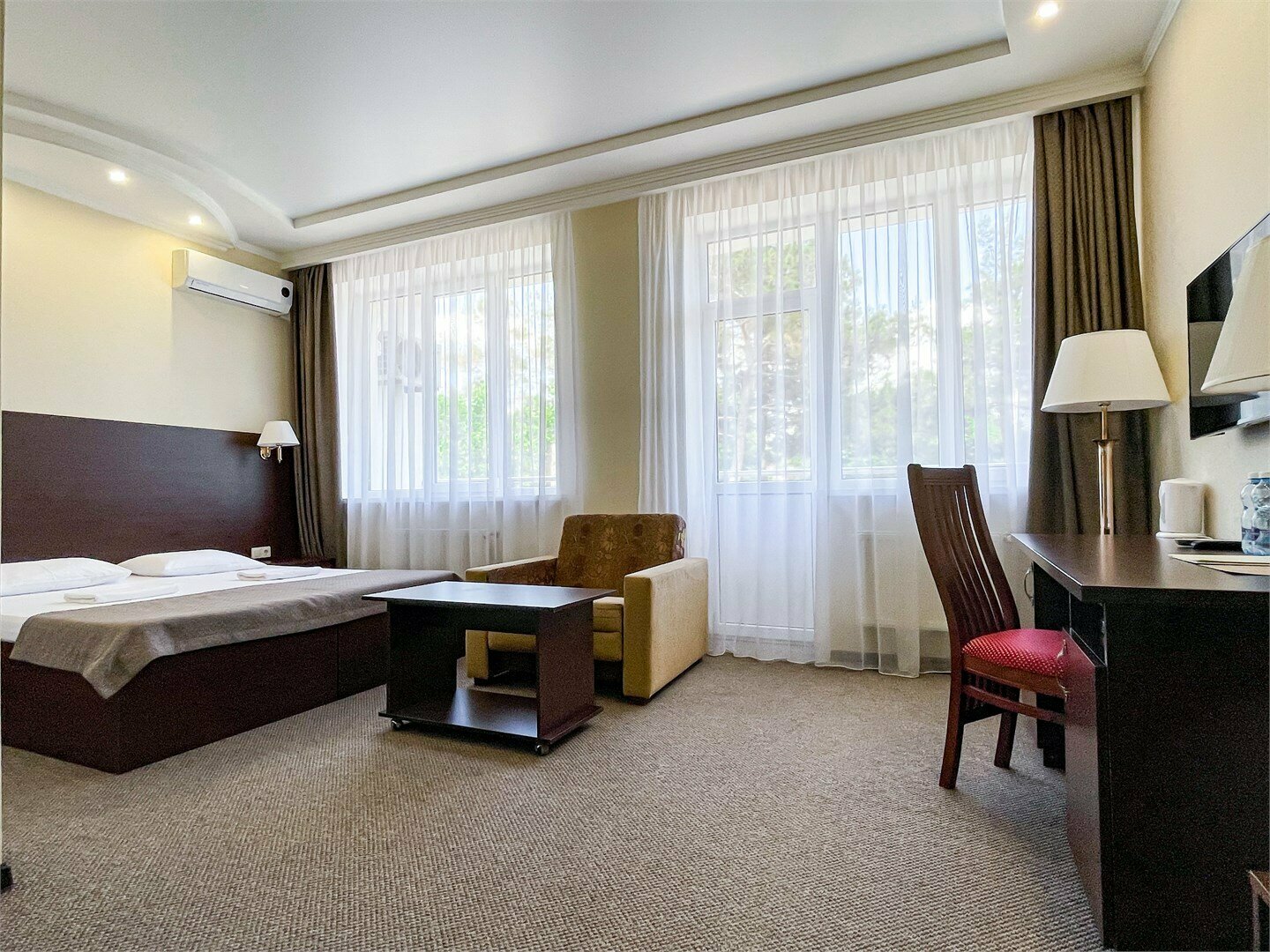 Стандарт с балконом 2+1