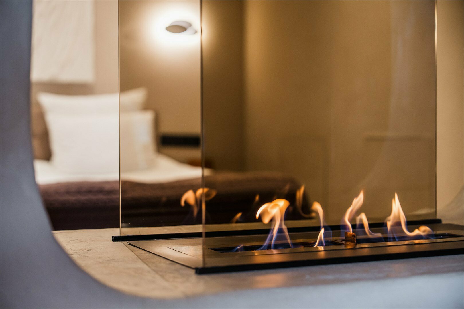 Люкс с камином