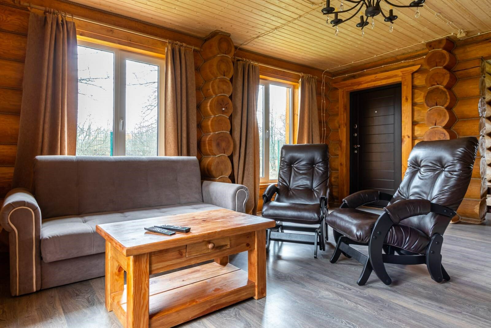 «Коттедж с тремя спальнями»