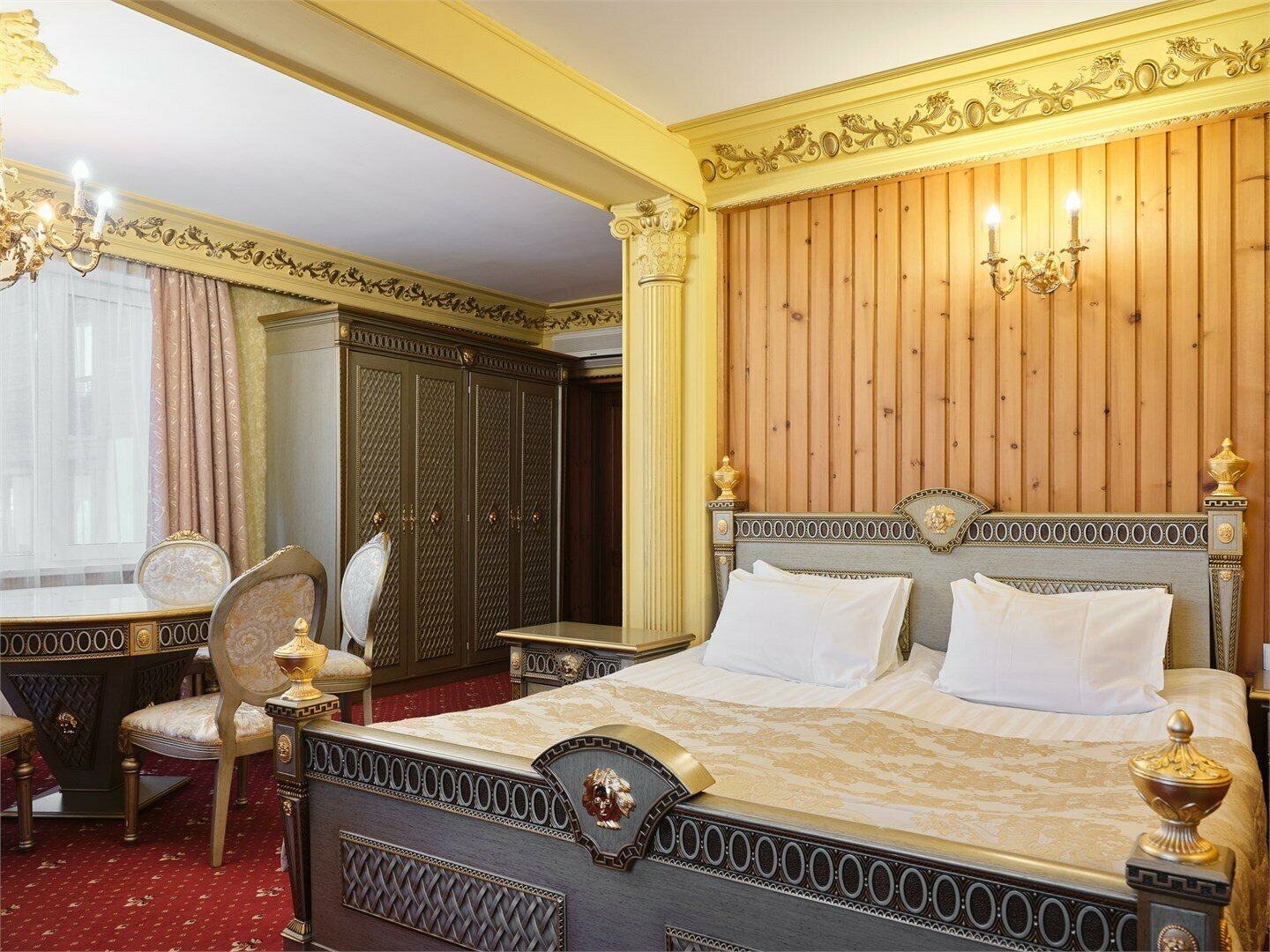 Высшая категория Джуниор Сюит "Премиум"- Двухместный DBL с балконом, с видом на Байкал