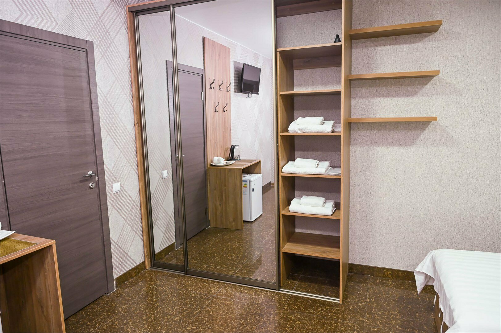 Трехместный номер эконом-класса