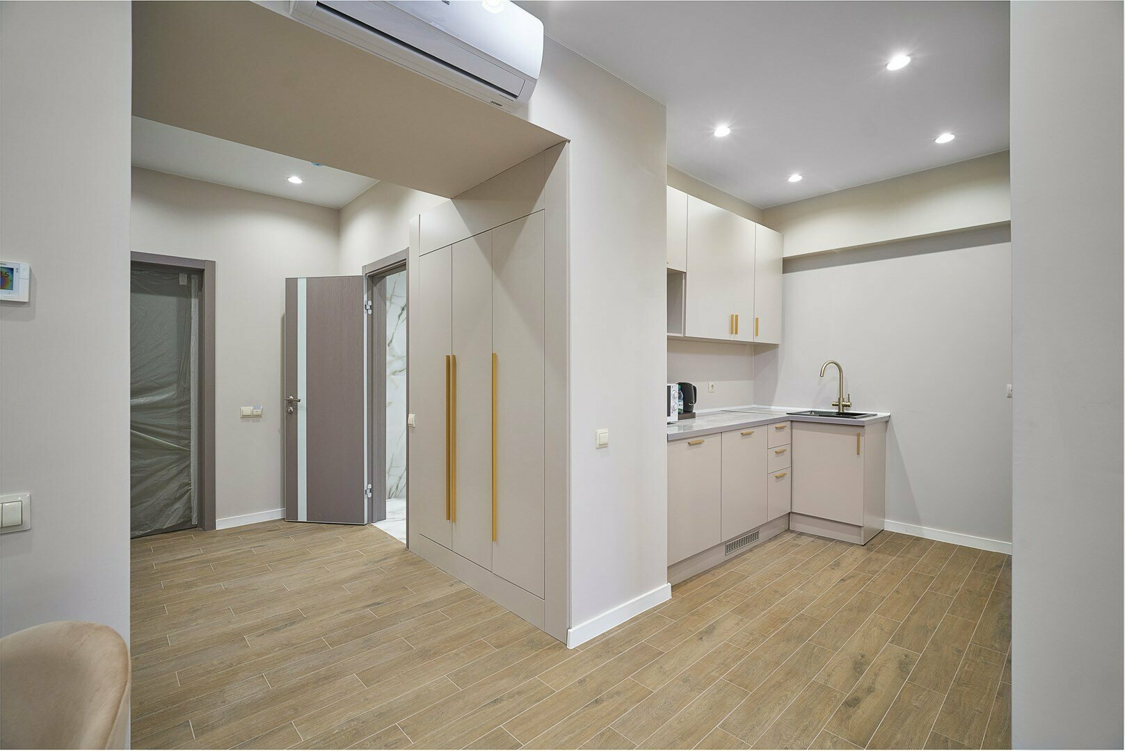 Люкс двухкомнатный с террасой