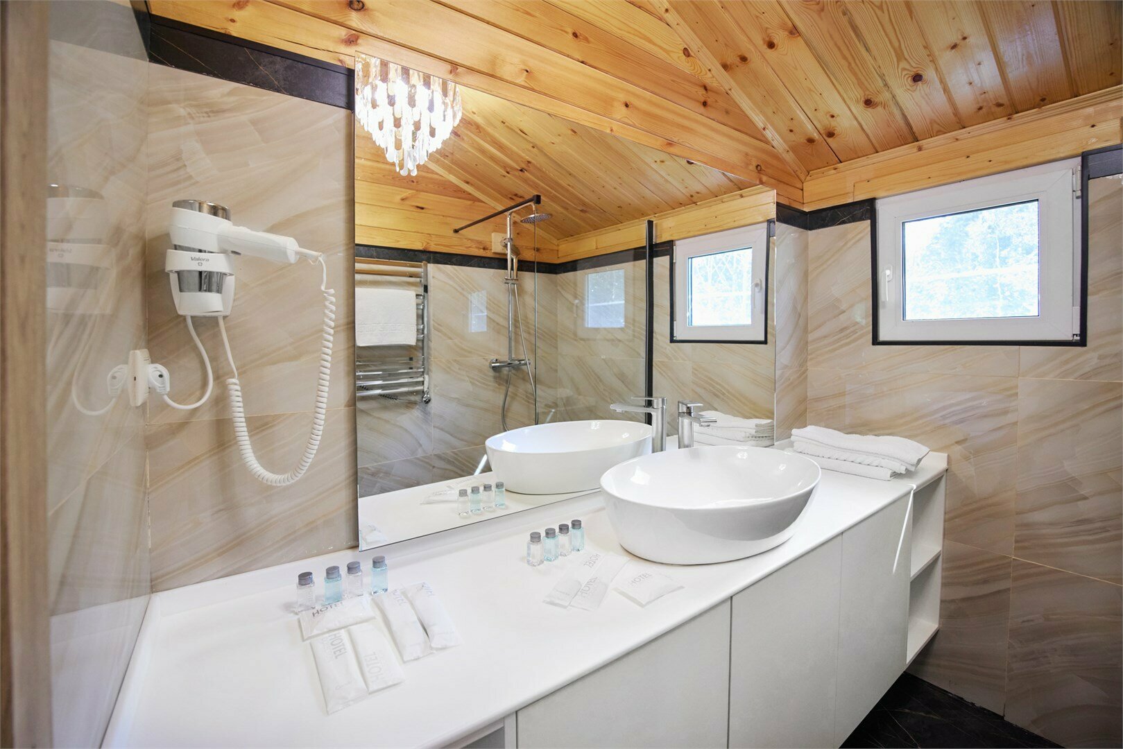 ДОМ РОМАНТИКА