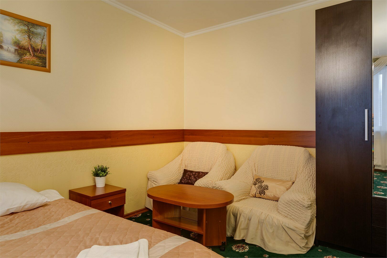 Двухкомнатные апартаменты  с двумя спальнями (4 местные)