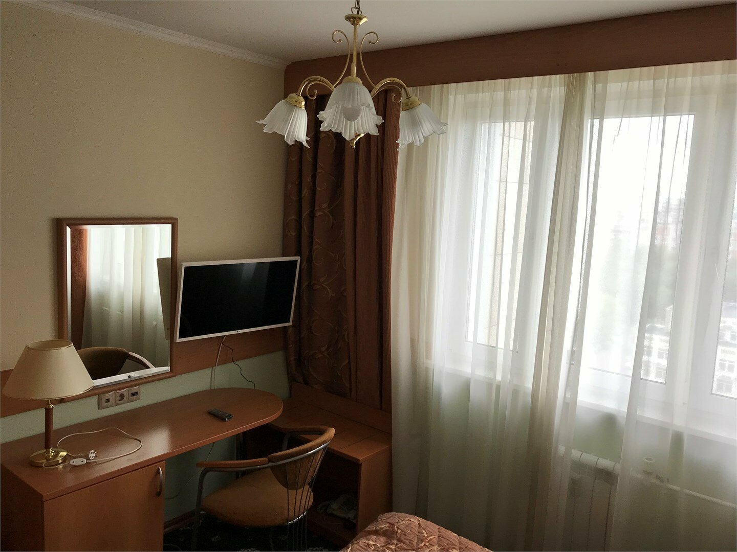 Меблированная комната  с общей ванной  в блоке