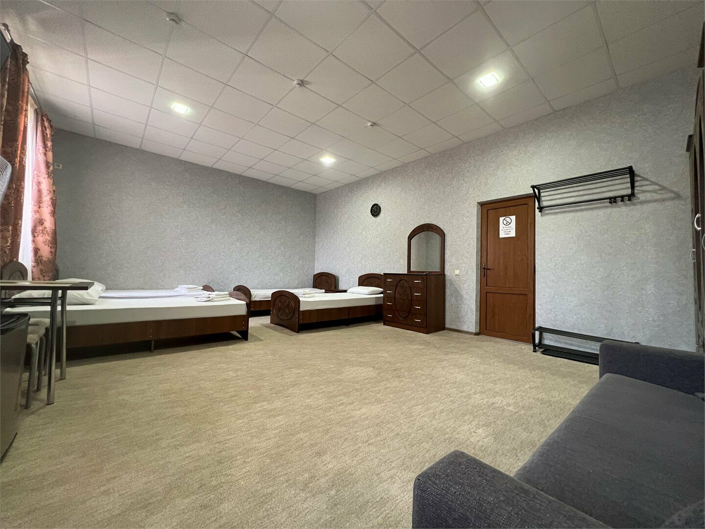 Стандартный четырёхместный номер