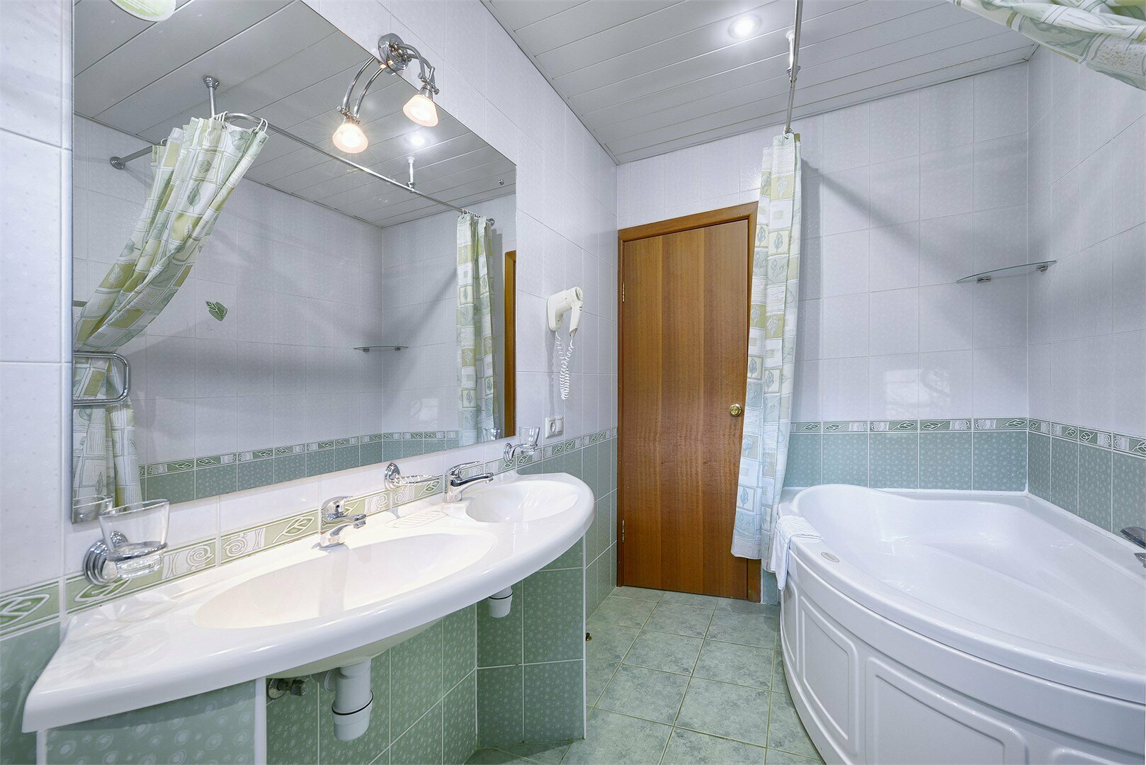 Семейный Двухкомнатный без балкона