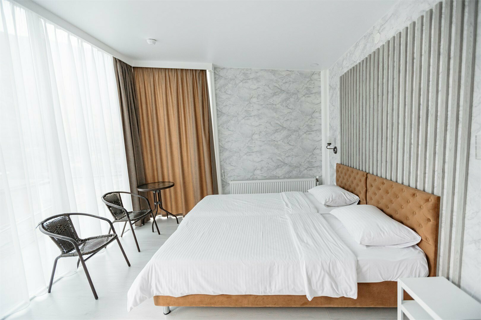 Двухместный домик с панорамными окнами №7