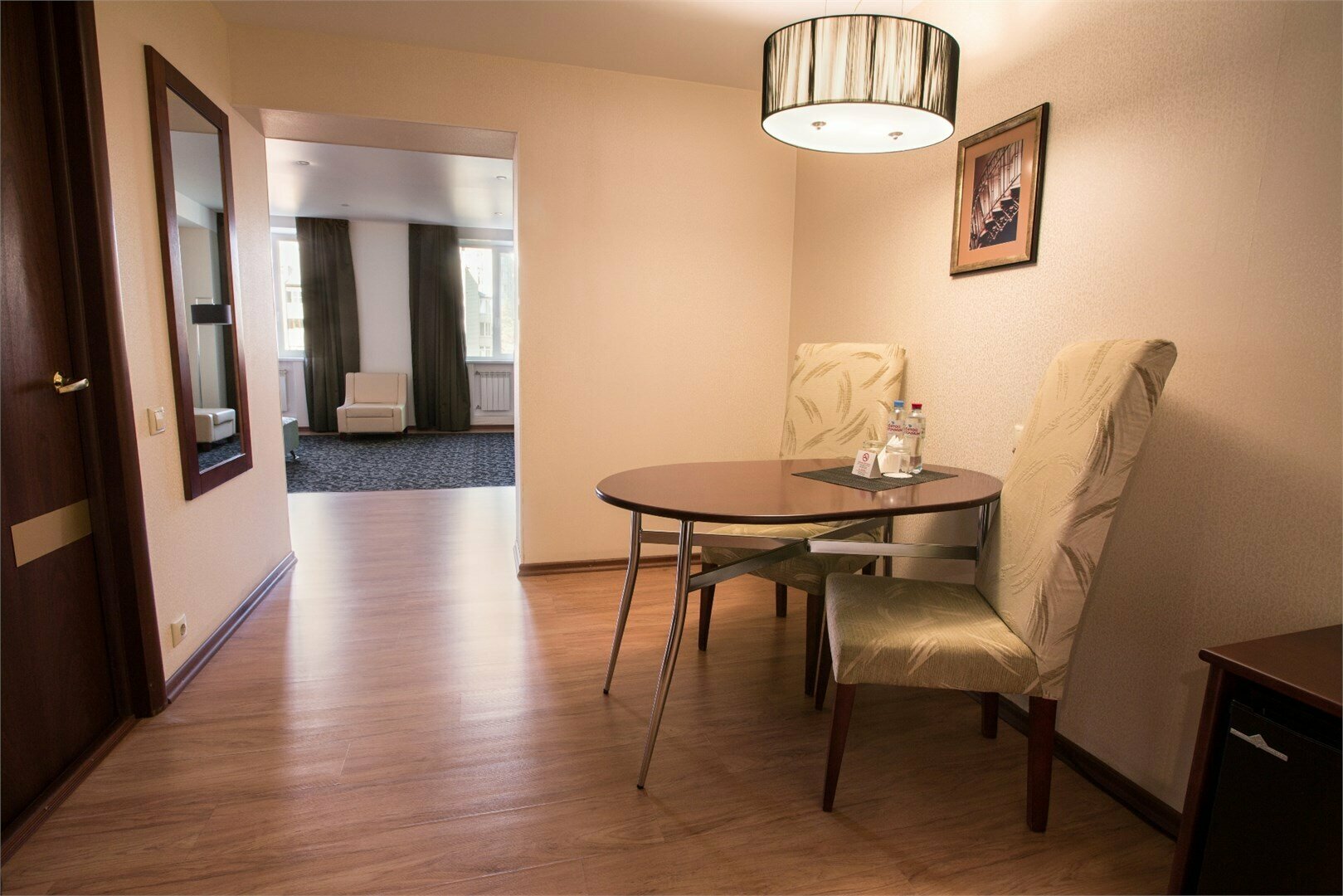 Люкс  с большой кроватью king size